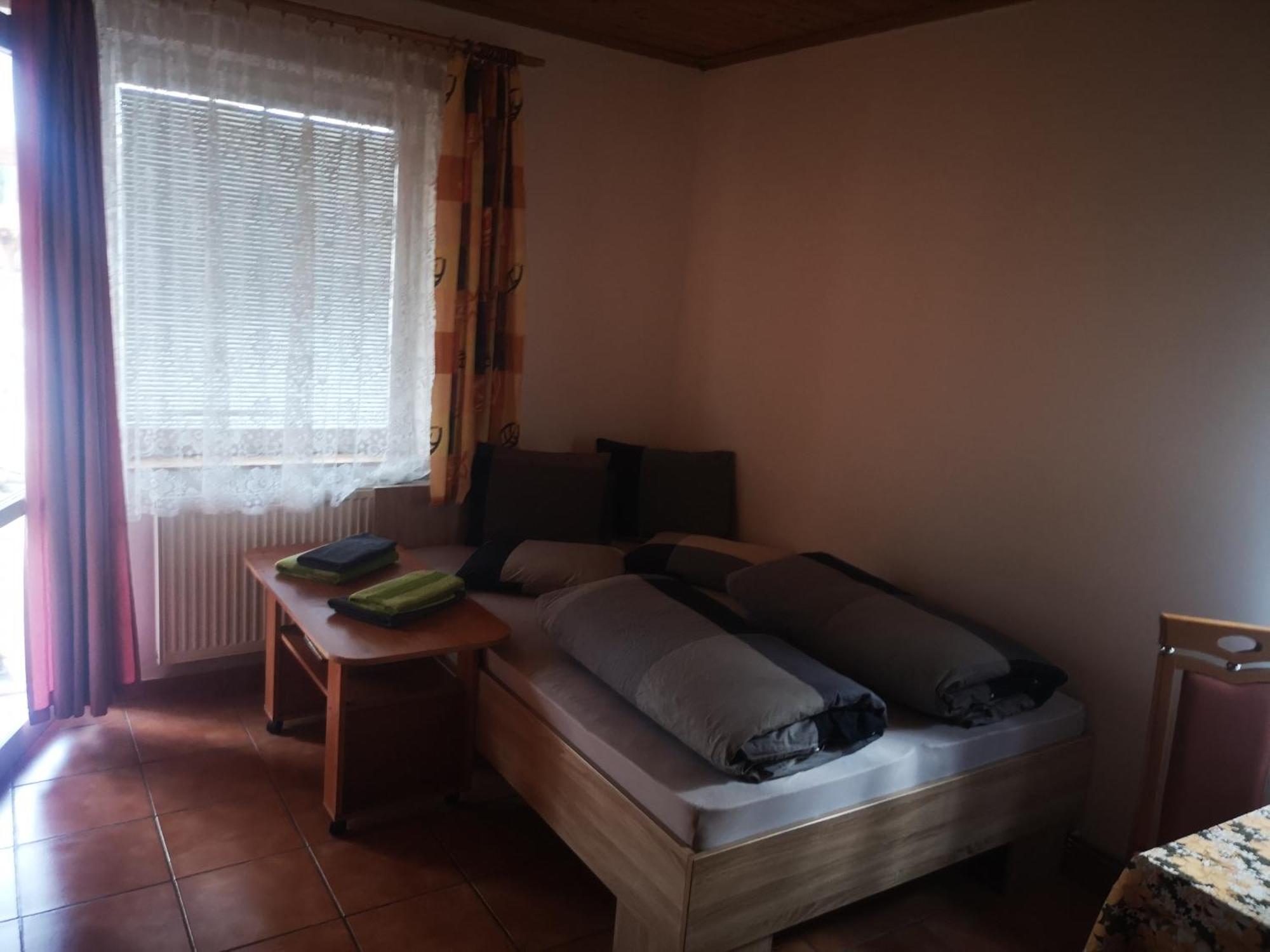 Green Apartments Lustenice Chambre photo